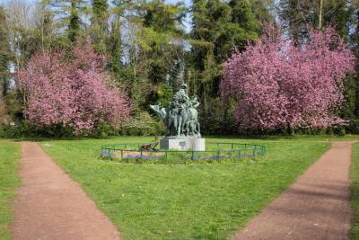 Statue l'Abondance dans le Domaine de Mariemont